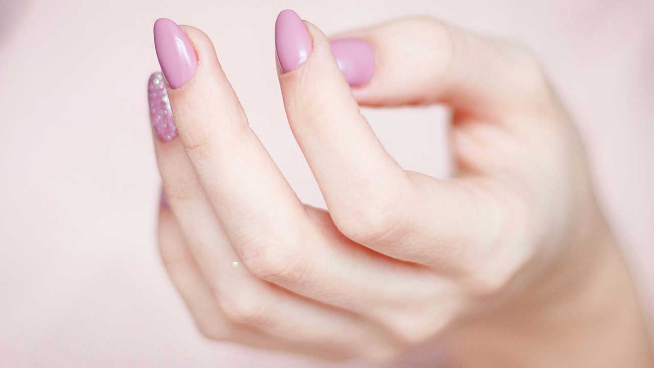 Panduan Lengkap Nail Treatment Jenis, Manfaat, dan Cara Perawatannya