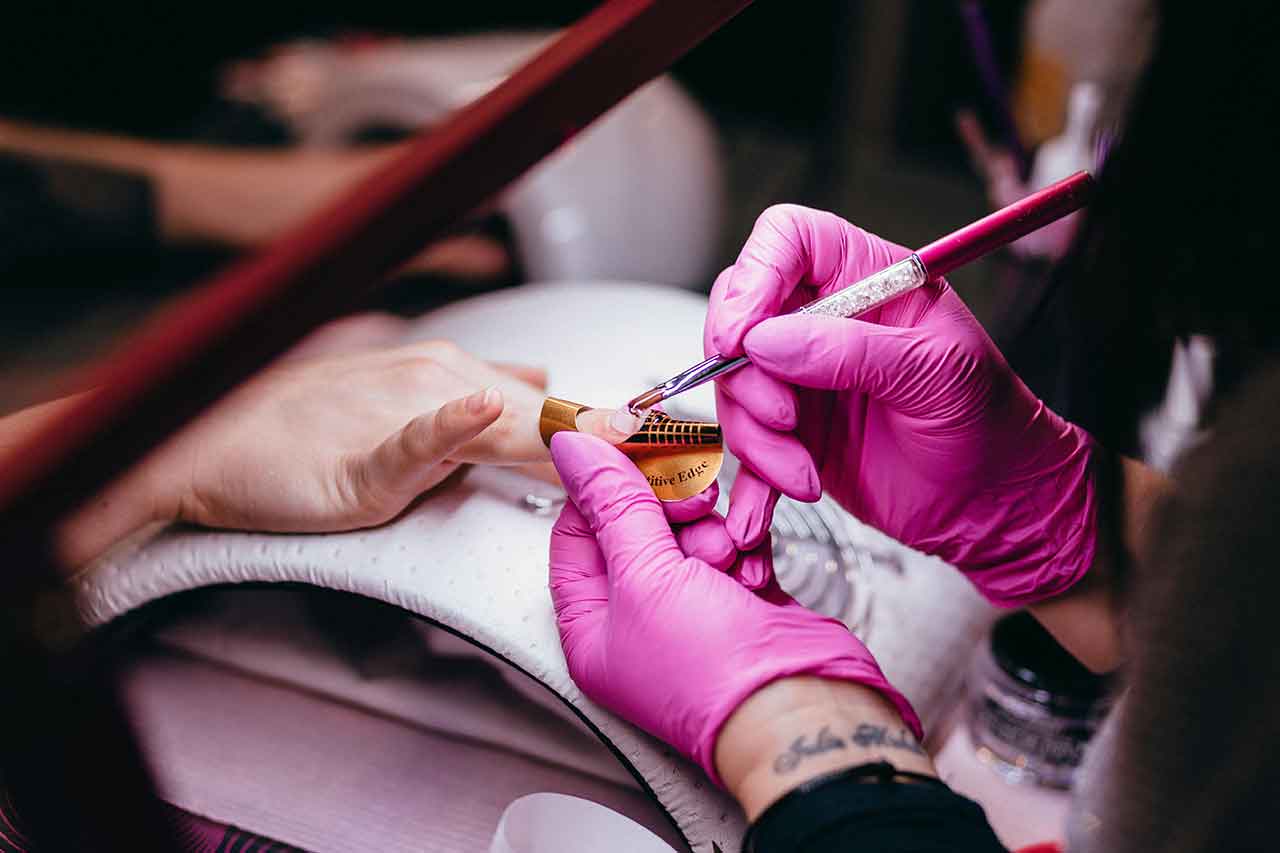 Apa Itu Acrylic Nail?