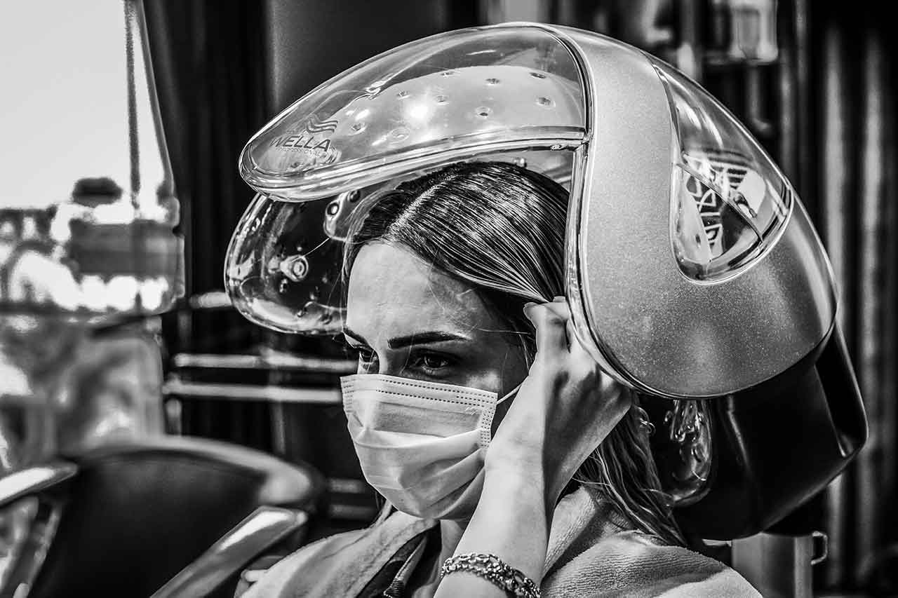 Perbedaan Utama Hair Spa dan Hair Mask